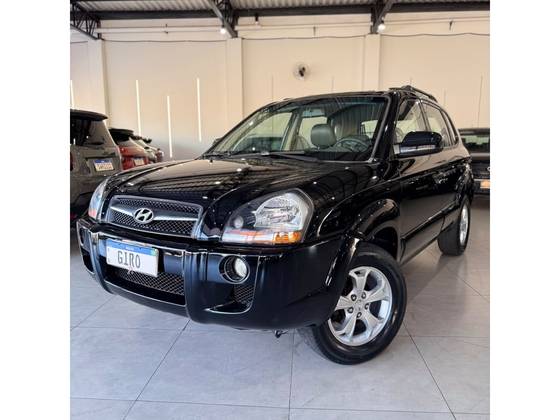 HYUNDAI TUCSON 2.0 MPFI GLS 16V 143CV 2WD GASOLINA 4P AUTOMÁTICO HYUNDAI TUCSON 2.0 MPFI GLS 16V 143CV 2WD GASOLINA 4P AUTOMÁTICO